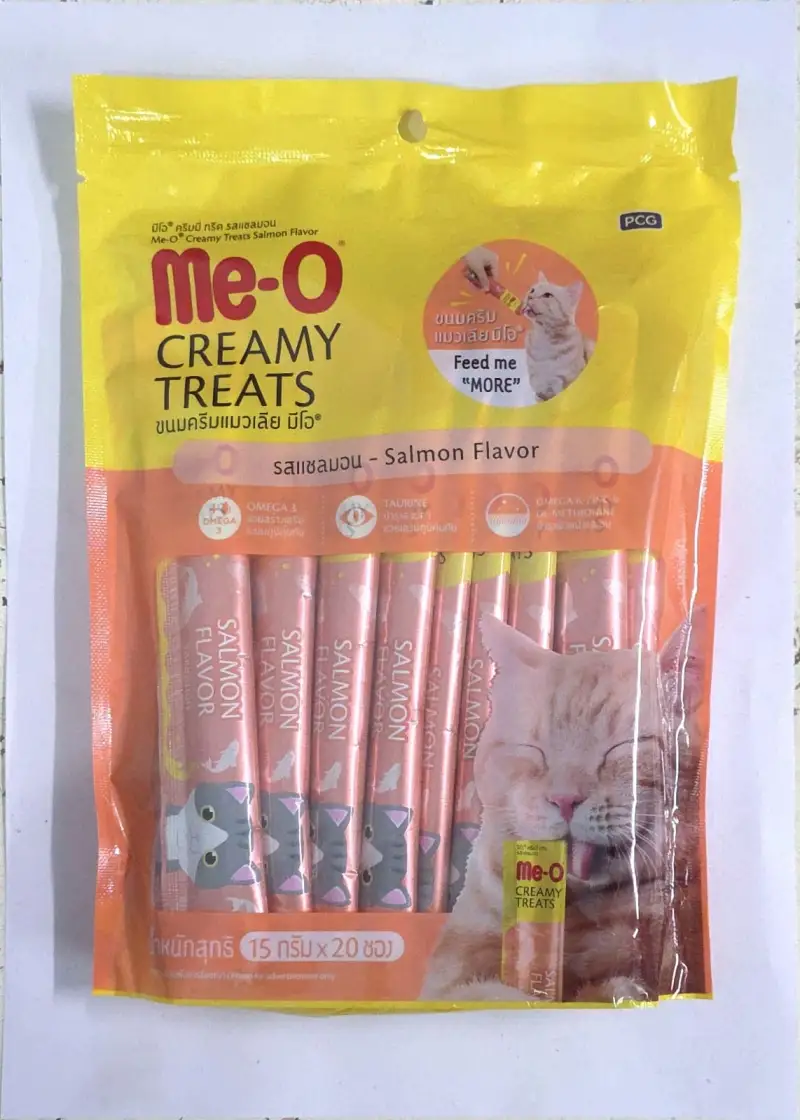 Me-O Creamy Treats – Salmon Flavor (Pack of 20 Sticks | 15g × 20 = 300g)